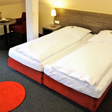 Hotel Dietrichsdorfer Hof Kilonia Zewnętrze zdjęcie