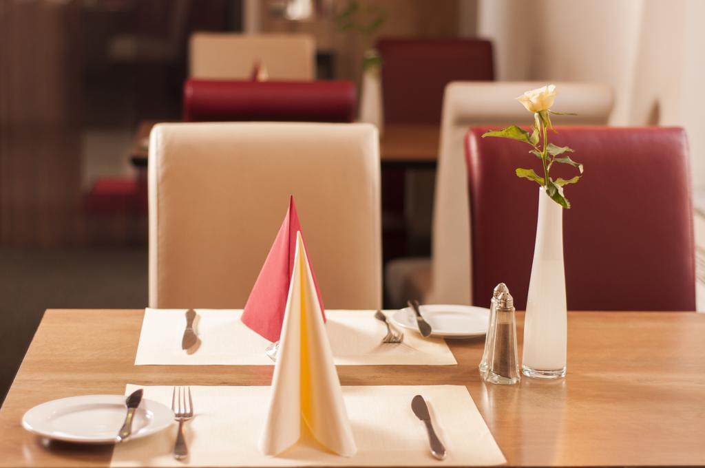 Hotel Dietrichsdorfer Hof Kilonia Zewnętrze zdjęcie